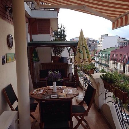 Apartment With Summer Terrace Batumi Room photo