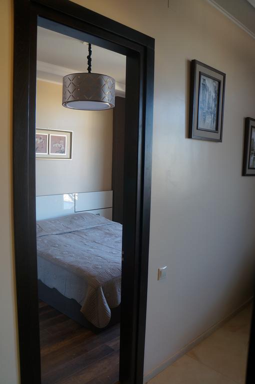 Apartment With Summer Terrace Batumi Room photo