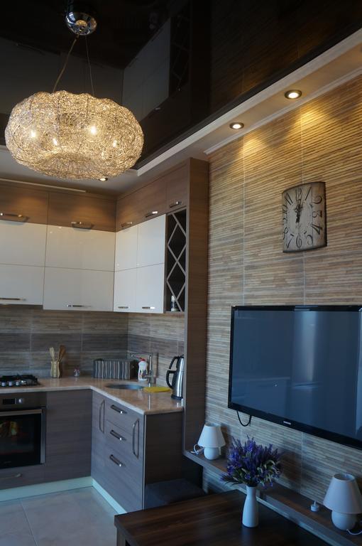 Apartment With Summer Terrace Batumi Room photo